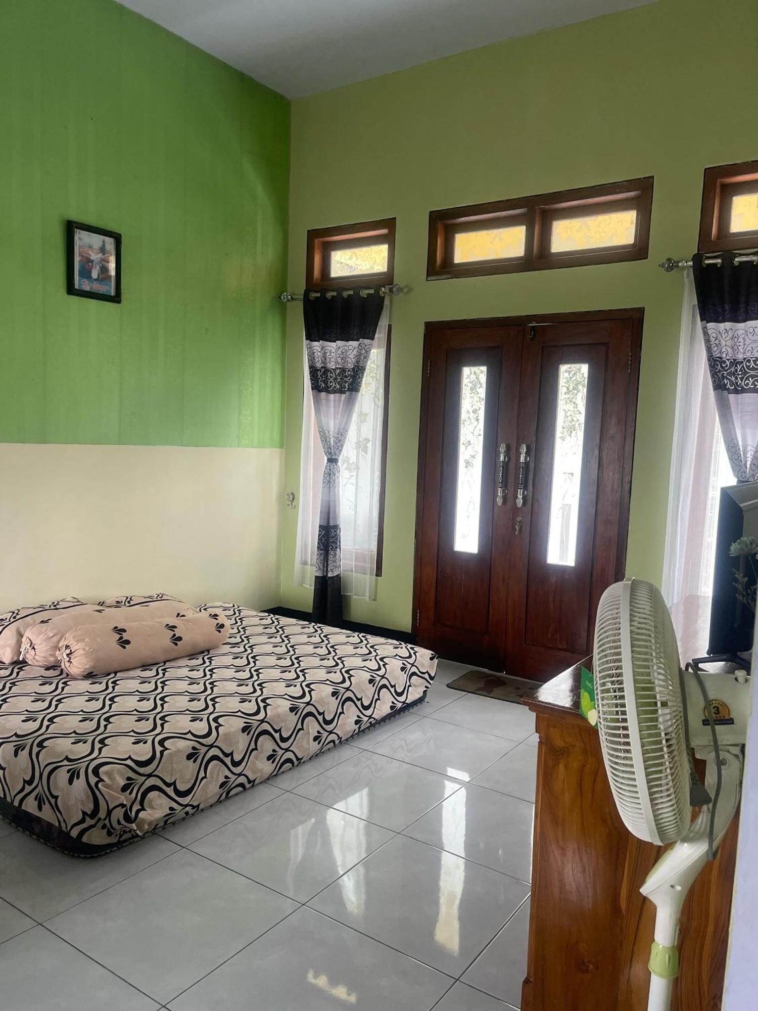 Mas Dylan Homestay Bromo Esterno foto