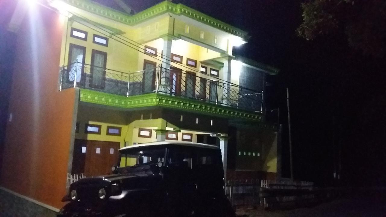 Mas Dylan Homestay Bromo Esterno foto