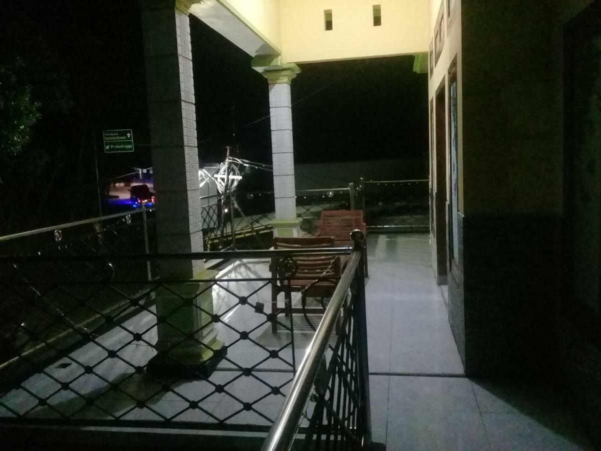 Mas Dylan Homestay Bromo Esterno foto